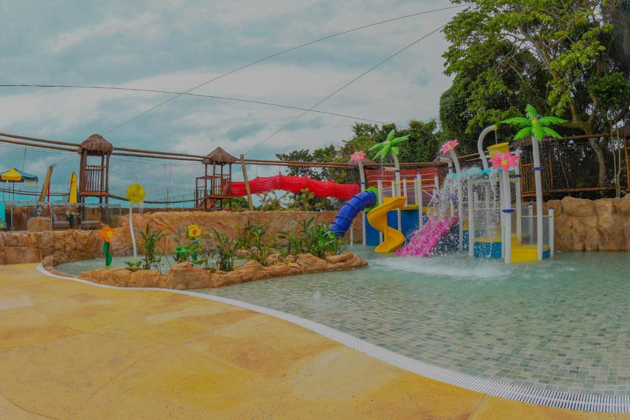 Costao Do Santinho Resort All Inclusive Florianopolis Exterior photo Splash Island